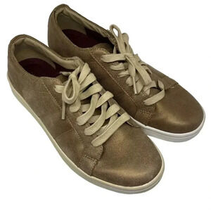 Mark Nason Los Angeles Women's Diller Fashion Sneaker Gold Size 6.5